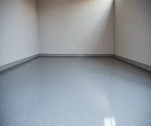 Jaki lakier bezbarwny do garażu